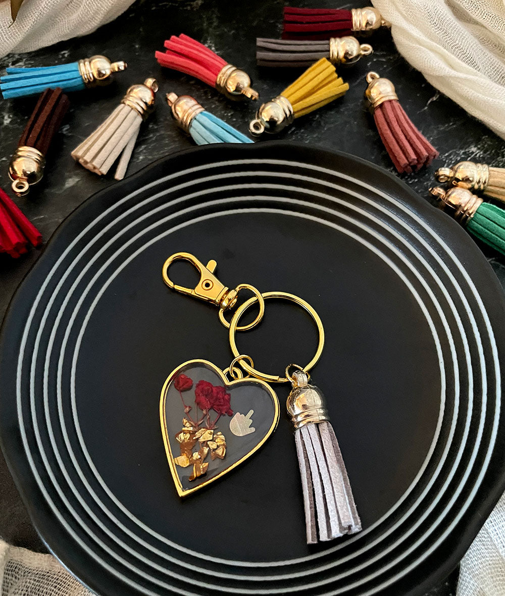 Heart Keychain with red flowers + ππ»