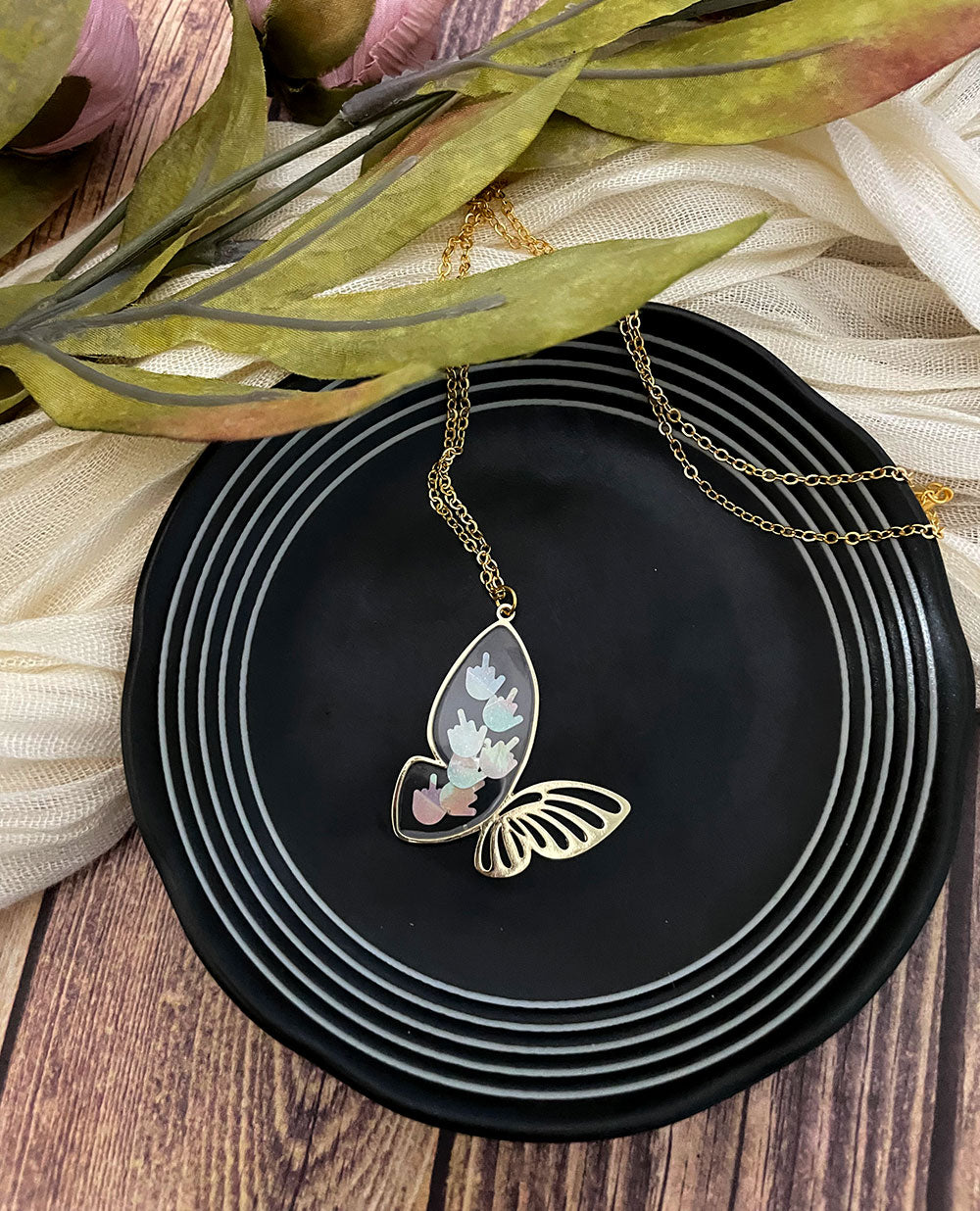 Flying ๐๐ปs ๐ฆ necklace