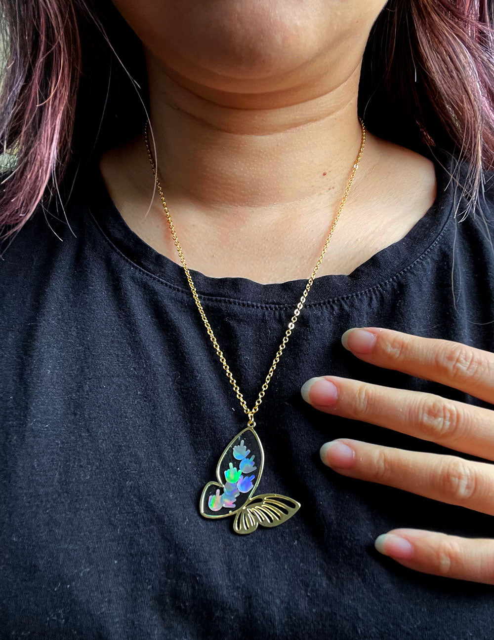 Flying 🖕🏻s  🦋 necklace