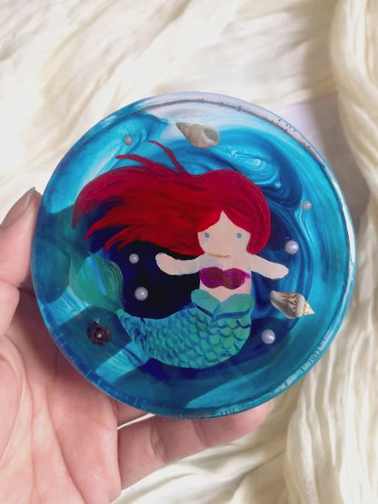 Little mermaid 🧜🏻‍♀️ paperweight